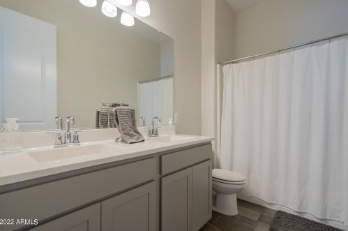 3733 Catalina Dr, Phoenix AZ 85018-4417 exterior