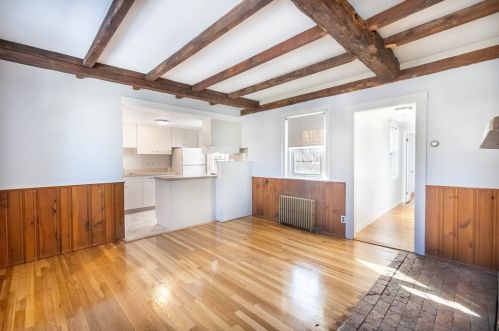 3 Hillsboro St, Quincy MA 02169-8913 exterior