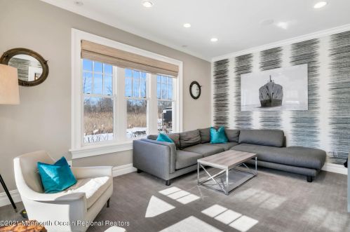 530 Little Silver Pt Rd, Little Silver NJ 07739-1736 exterior