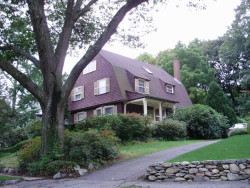 179 Moffat Rd, Newton, MA 02468-1135