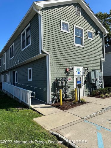 205 Pearl St, Tinton Falls NJ 07701-1511 exterior