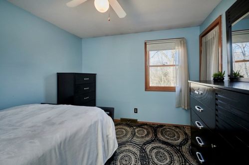 1685 Mountain Rd, Montgomery MA 01085-1480 exterior