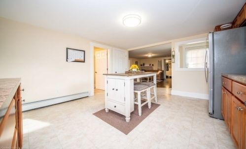 41 Worcester St, New Bedford MA 02745-1007 exterior