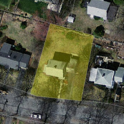 17 Farmington Rd, Newton MA  02465-1106 aerial view