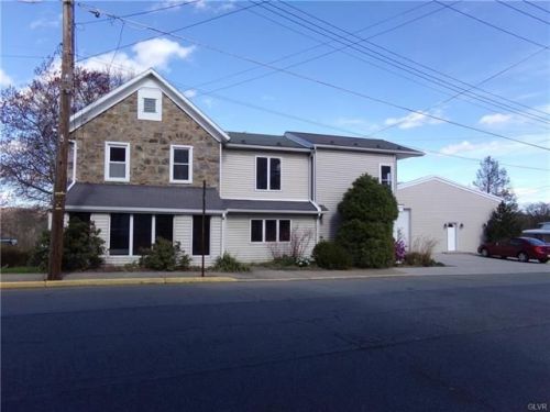 165 Garibaldi Ave, Bangor, PA 18013-1366