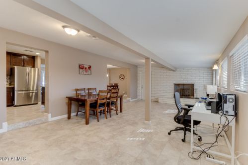 3825 Elm St, Phoenix AZ 85033-2112 exterior