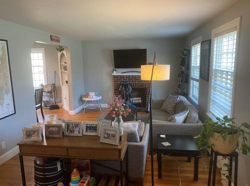 379 Cedar St, Dedham MA 02026-3221 exterior