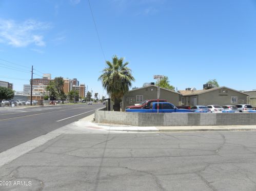 1002 27 Pl, Phoenix AZ 85008-1933 exterior