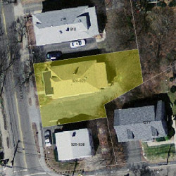 922 Chestnut St, Newton MA 02468-2326 aerial view