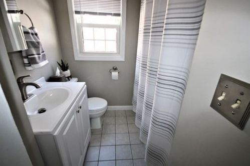 280 Pleasant St, Worcester MA 01609-3201 exterior