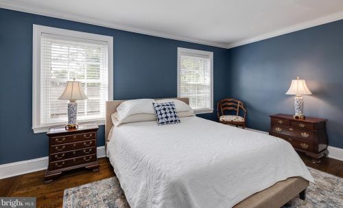 335 6 St, Philadelphia PA 19140-4560 exterior