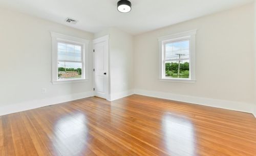 207 Whiting Ave, Dedham MA  02026-3120 exterior