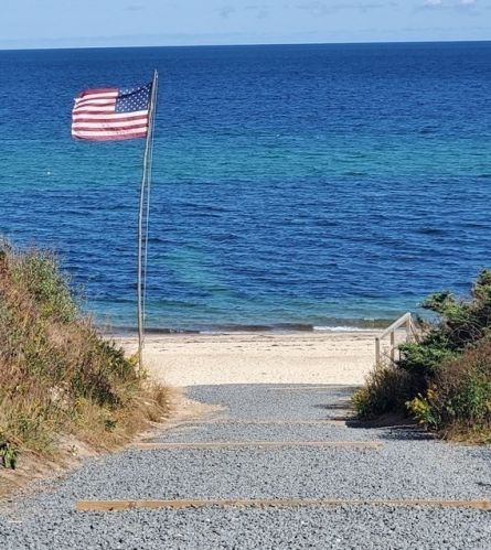 48 Spencer Dr, Plymouth MA  02360-1465 exterior