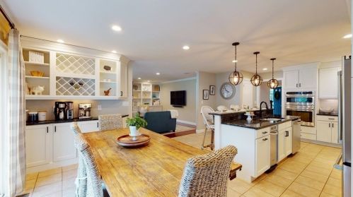 32 Eames St, North Reading MA 01864-2116 exterior