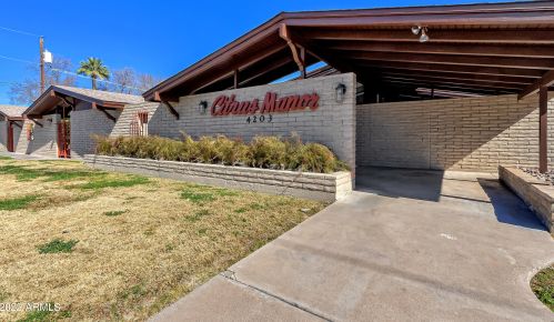 4203 36th St, Phoenix AZ  85018-4756 exterior