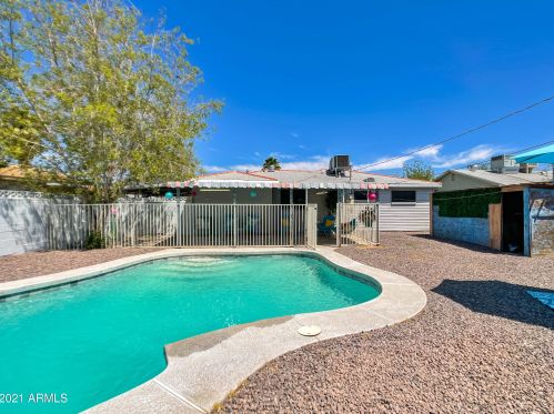 2725 Alice Ave, Phoenix AZ 85021-4112 exterior