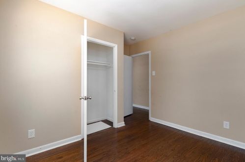 605 Washington Ave, West Deptford NJ 08096-3547 exterior