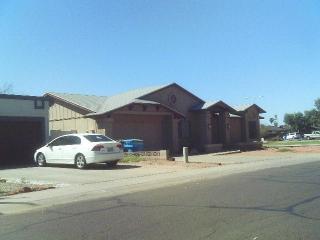 6737 Flower St, Phoenix, AZ 85033-5101