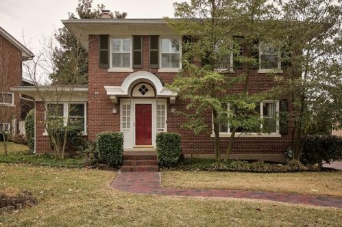 2120 Lauderdale Rd, Louisville, KY 40205-1536