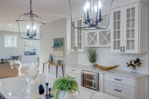 1 Dogwood Ln, North Reading MA 01864-1925 exterior