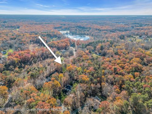 6 Pitney Ln, Jackson Twp NJ 08527-2933 exterior