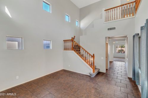 9118 Cypress St, Phoenix AZ 85003-1106 exterior