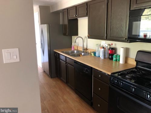 46 Kenwood Dr, Erial NJ  08081-4208 exterior