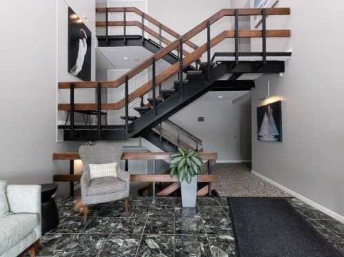 1206 Greendale Ave, Needham MA 02492-4628 exterior