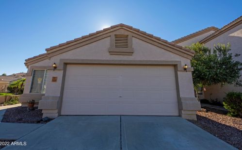 3047 Blackhawk Dr, Phoenix, AZ 85050-4753