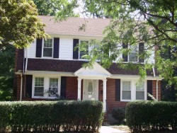 748 Watertown St, Newton, MA 02460-1354