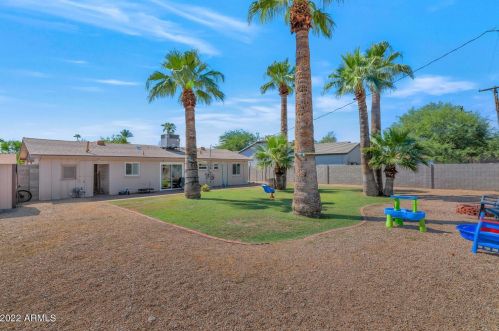 808 Cinnabar Ave, Phoenix AZ 85020-1736 exterior