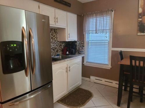 145 Armour St, New Bedford MA 02740-2405 exterior