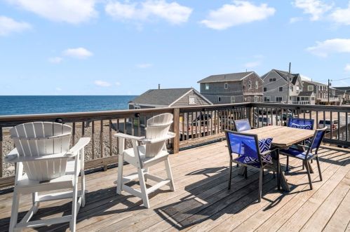 176 Central Ave, Marshfield MA 02047-6149 exterior