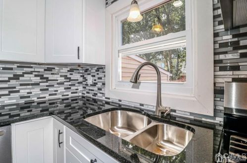 25 Fillmore Ave, Carteret NJ  07008-2238 exterior