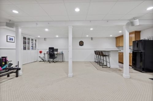 100 Manatee Rd, Hingham MA 02043-3064 exterior