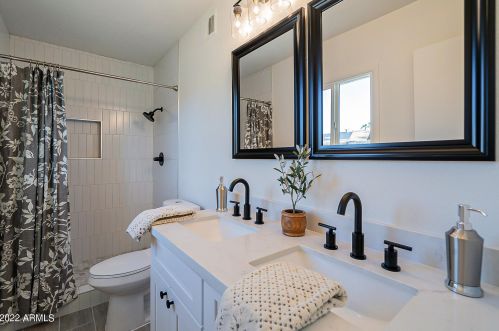 13026 29 Pl, Phoenix AZ 85016-5814 exterior