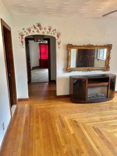 249 Griffin St, Fall River MA 02724-2735 exterior