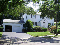 256 Dedham St, Newton, MA 02461-2045
