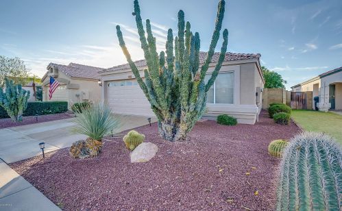 4385 Campo Bello Dr, Phoenix AZ  85032-2295 exterior