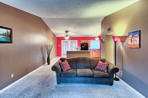 3028 Nepperhan Rd, Louisville KY  40218-4718 exterior