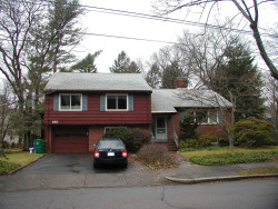 165 Paulson Rd, Newton, MA 02468-1231