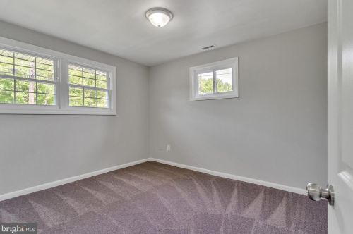 1493 Delsea Dr, West Deptford NJ 08093-1159 exterior