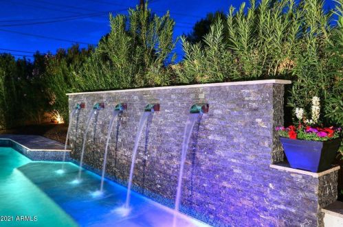 4535 39 St, Phoenix AZ 85008-3018 exterior