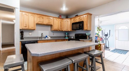 3039 Aster Dr, Phoenix AZ 85032-7419 exterior