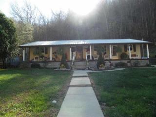 8709 State Road Frk, Sloan KY  41653-2223 exterior