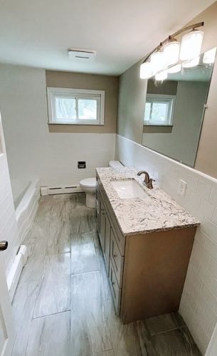 9 Dixfield Rd, Worcester MA  01606-1085 exterior