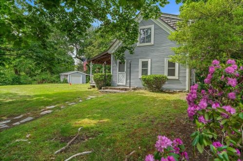 610 Pine St, Marshfield, MA 02050-6243