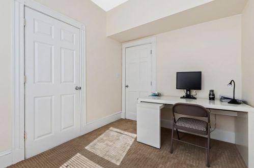 47 Washington St, Newton MA 02458-1450 exterior