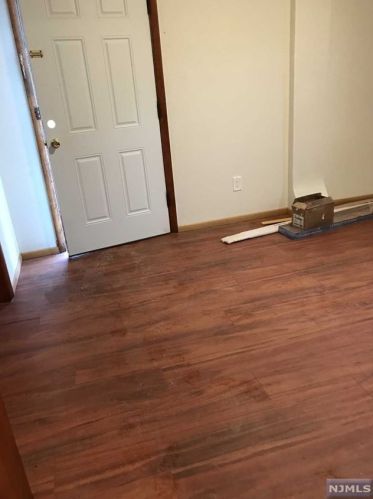 321 Elm St, Kearny NJ  07032-3503 exterior