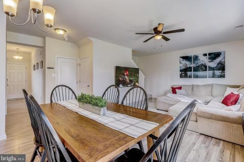 618 Schaeffer Ave, West Deptford NJ 08096-6631 exterior